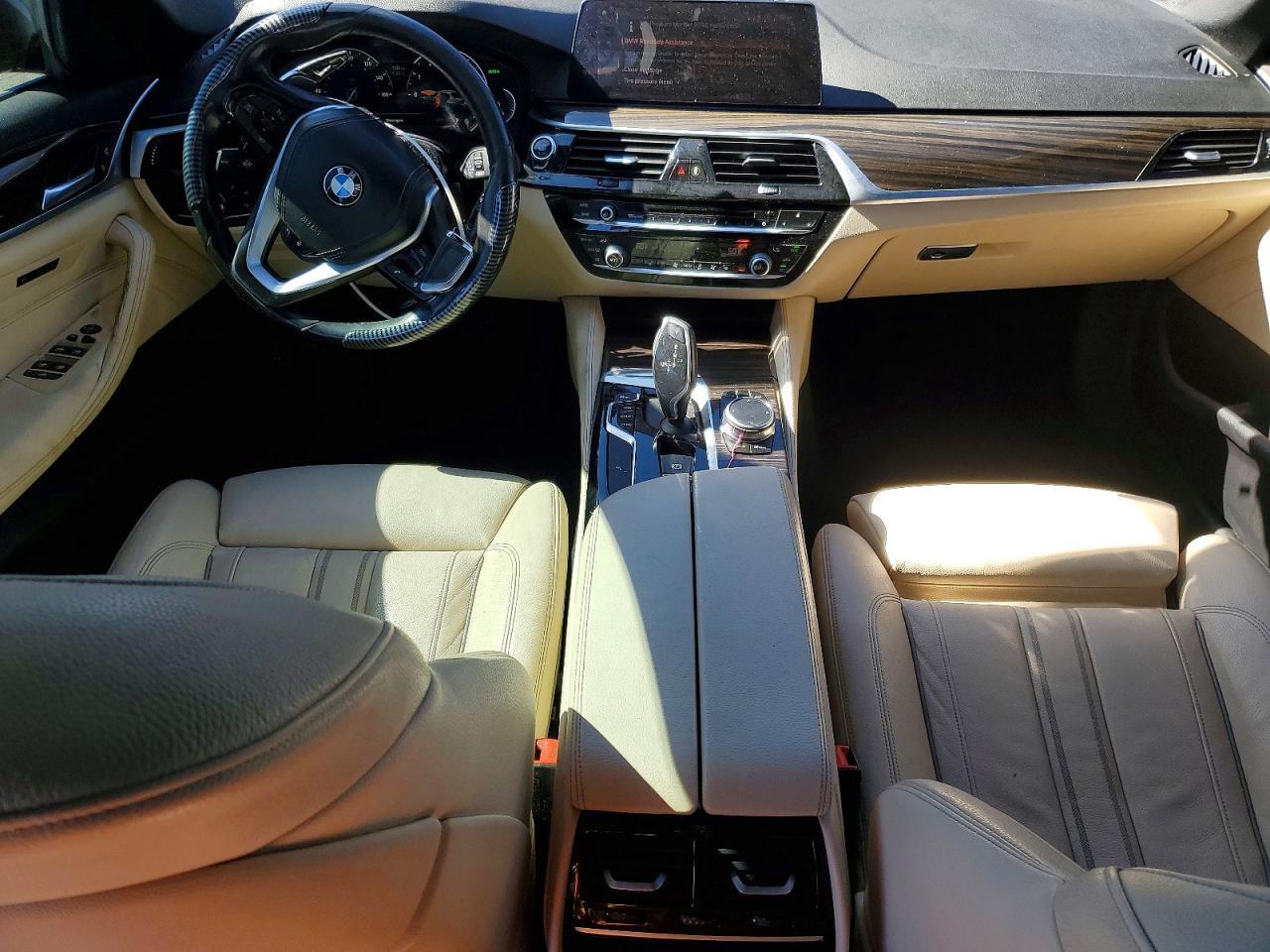 2019 BMW Seria 5 530i - zdjęcie 8