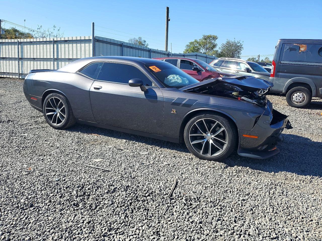 2016 Dodge Challenger R/T Scat Pack - zdjęcie 4