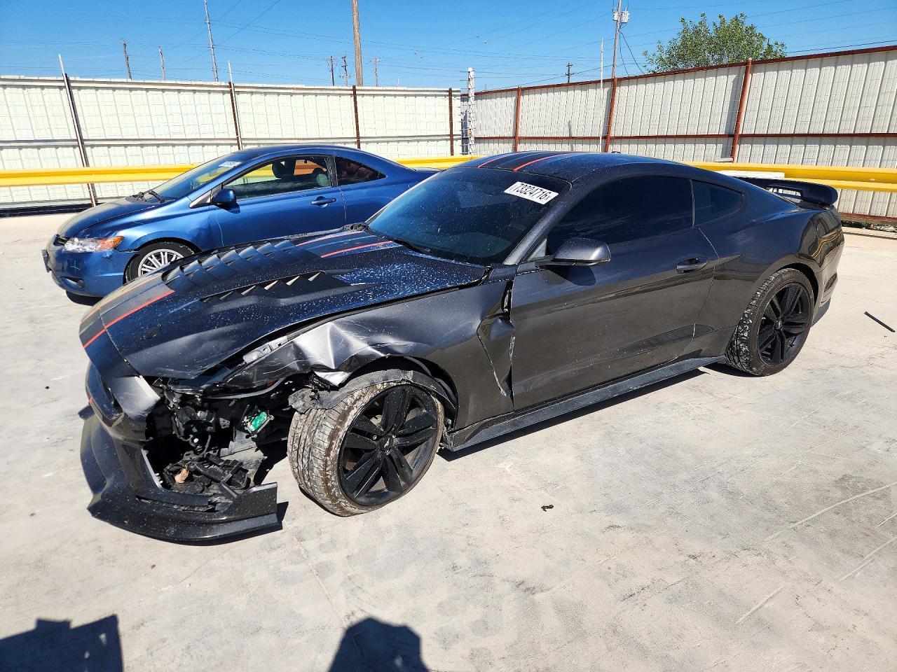 2017 Ford Mustang - zdjęcie główne
