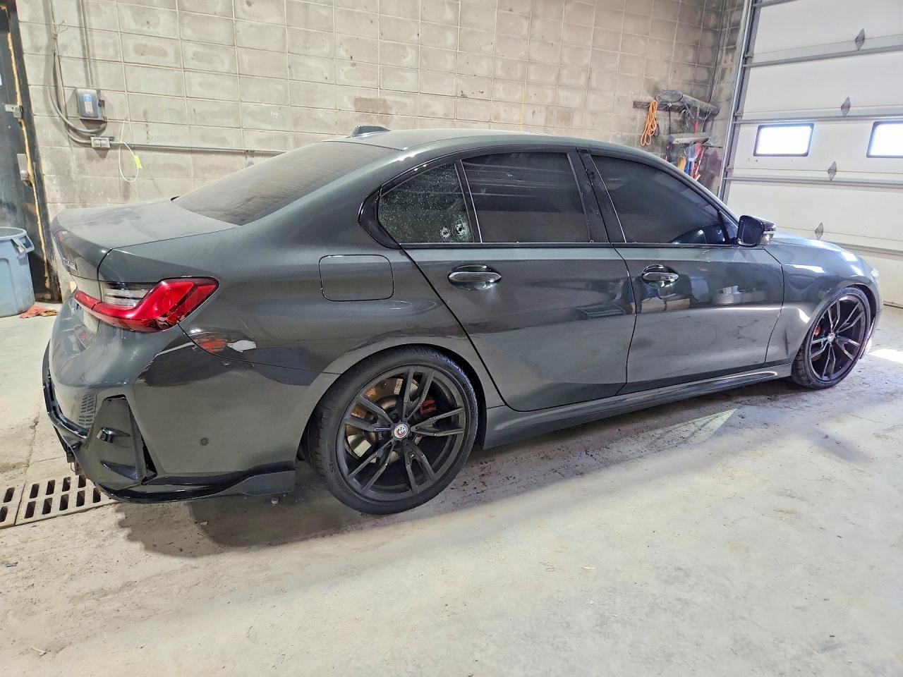 2023 BMW Seria 3 340i - zdjęcie 3