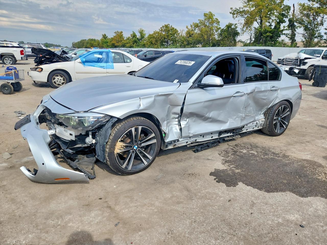 2018 BMW 3 Series - zdjęcie główne