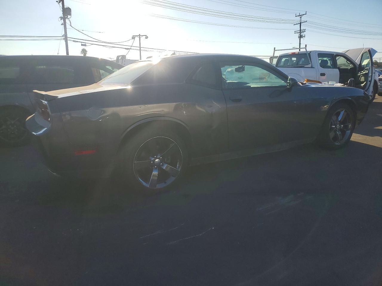 2013 Dodge Challenger Sxt - zdjęcie 3