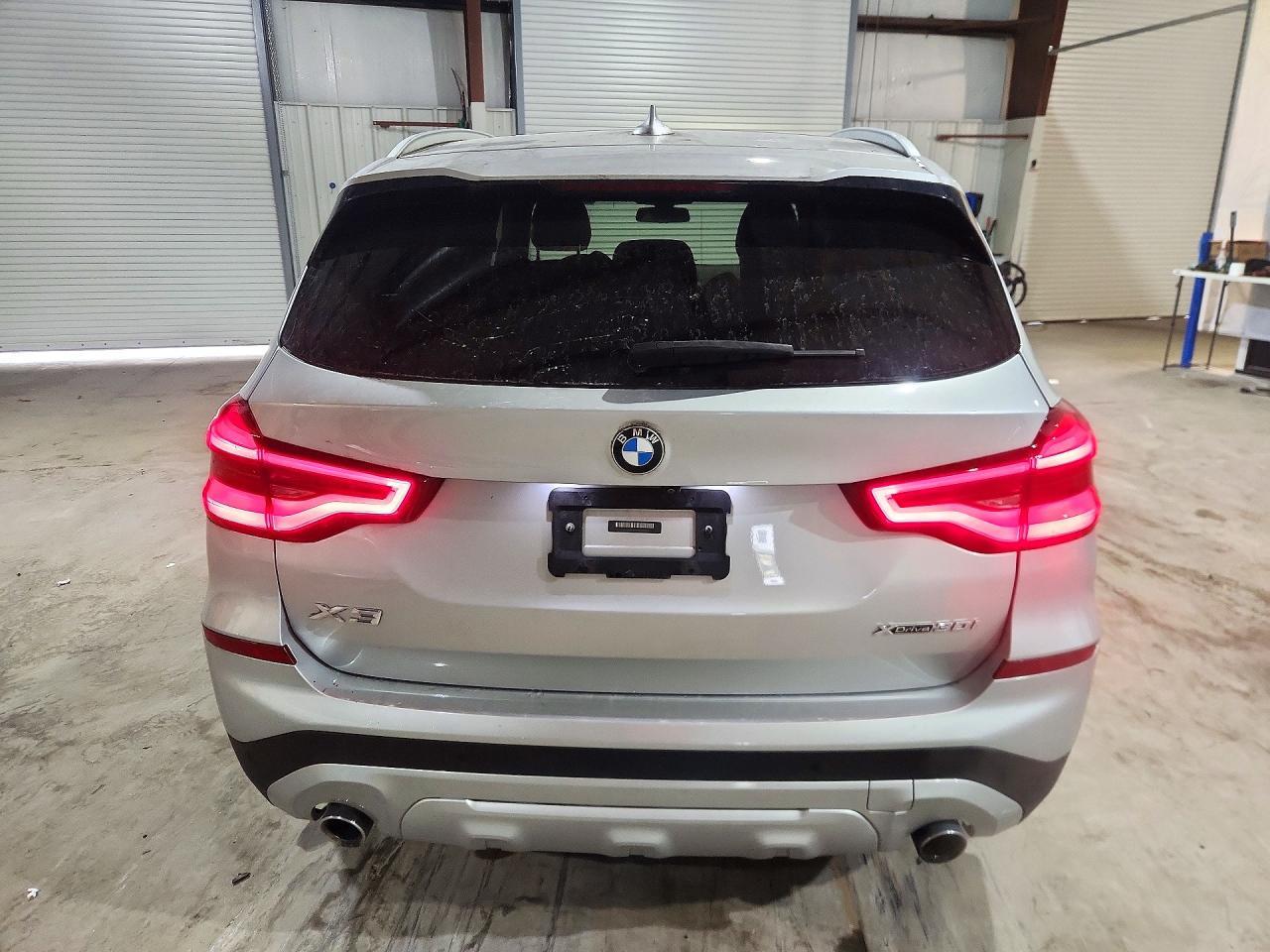 2021 BMW X3 xDrive30I - zdjęcie 6