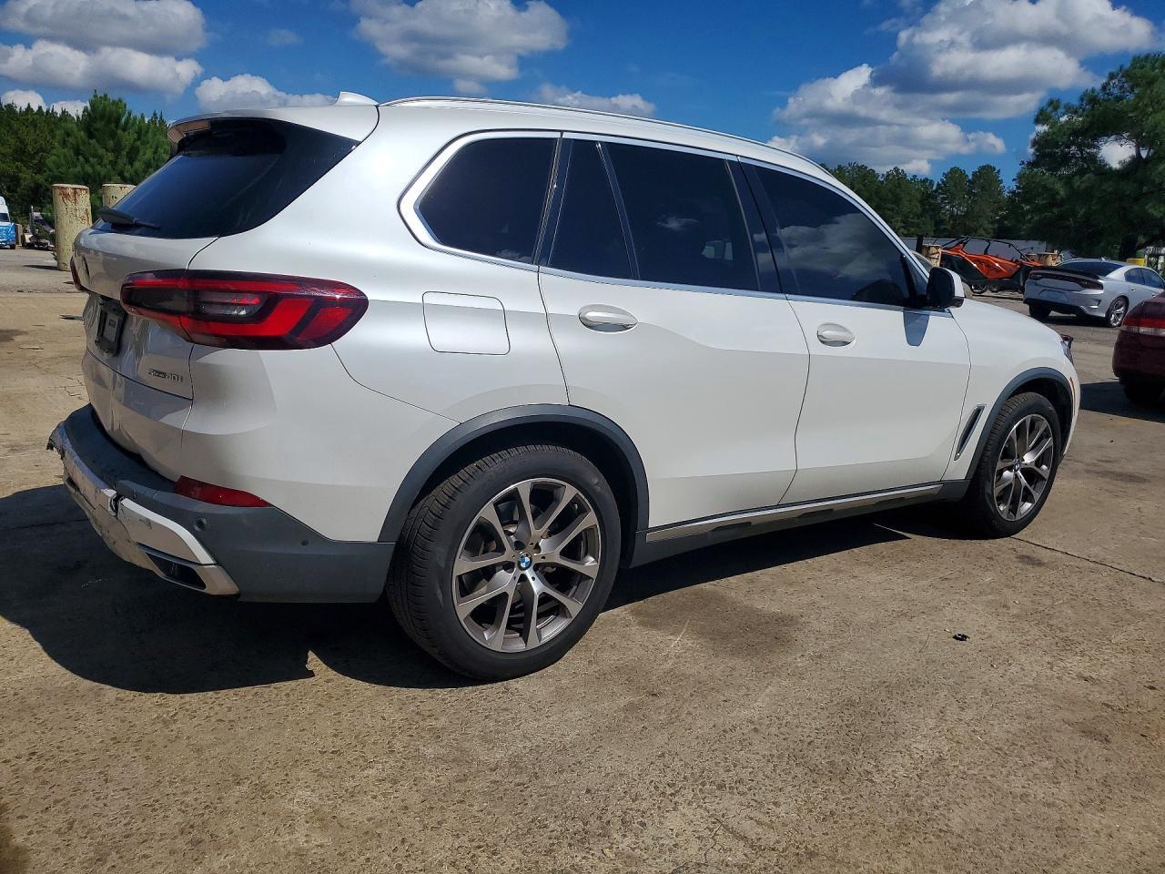 2021 BMW X5 Sdrive 40I - zdjęcie 3
