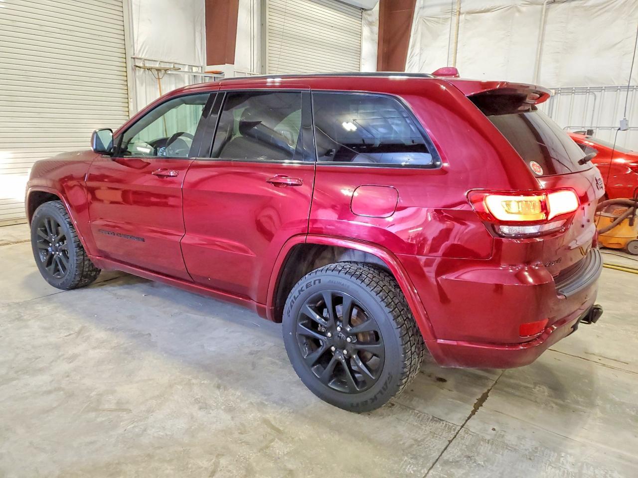 2020 Jeep Grand Cherokee Laredo - zdjęcie 2