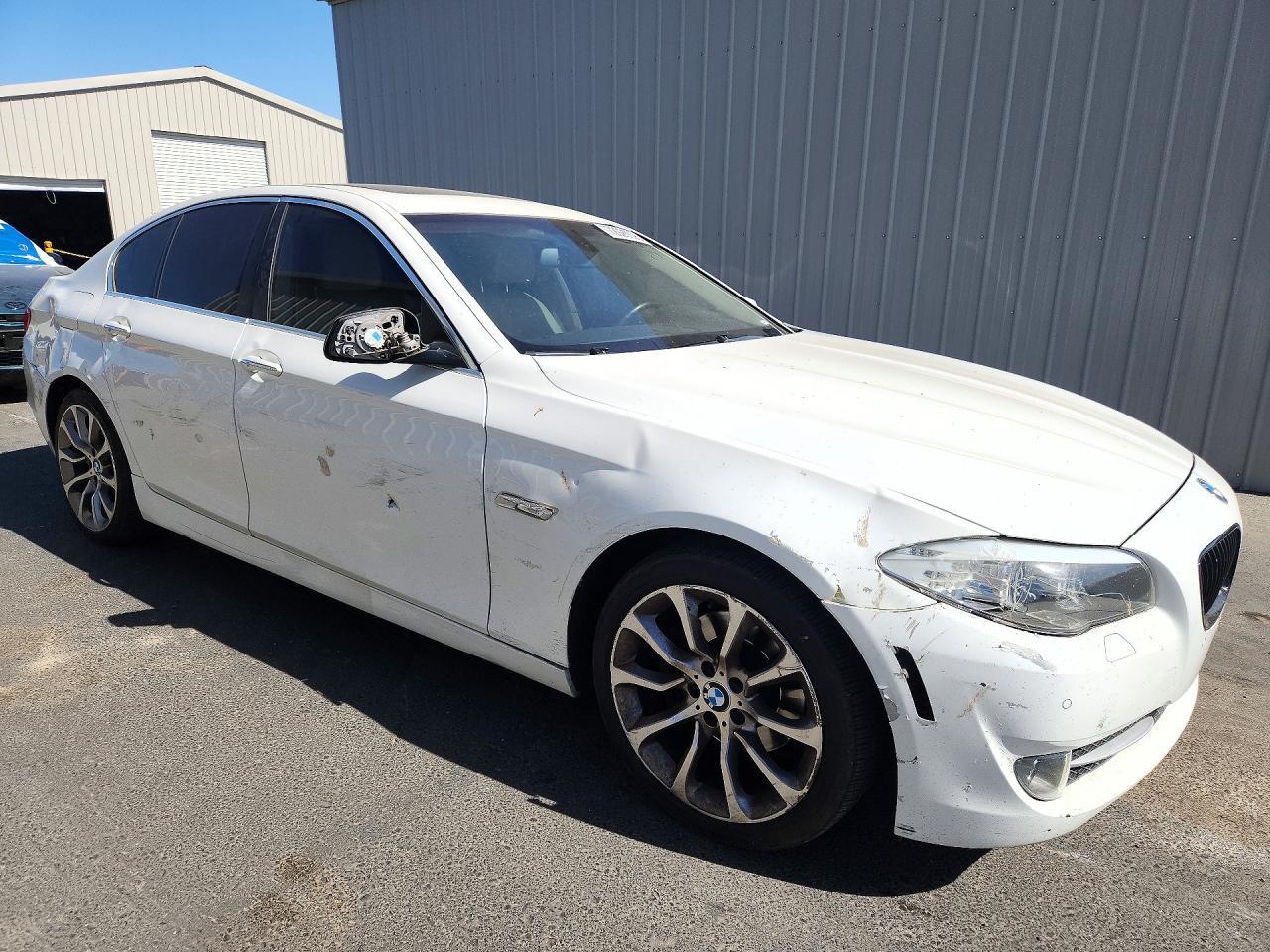 2013 BMW 528 I - zdjęcie 4