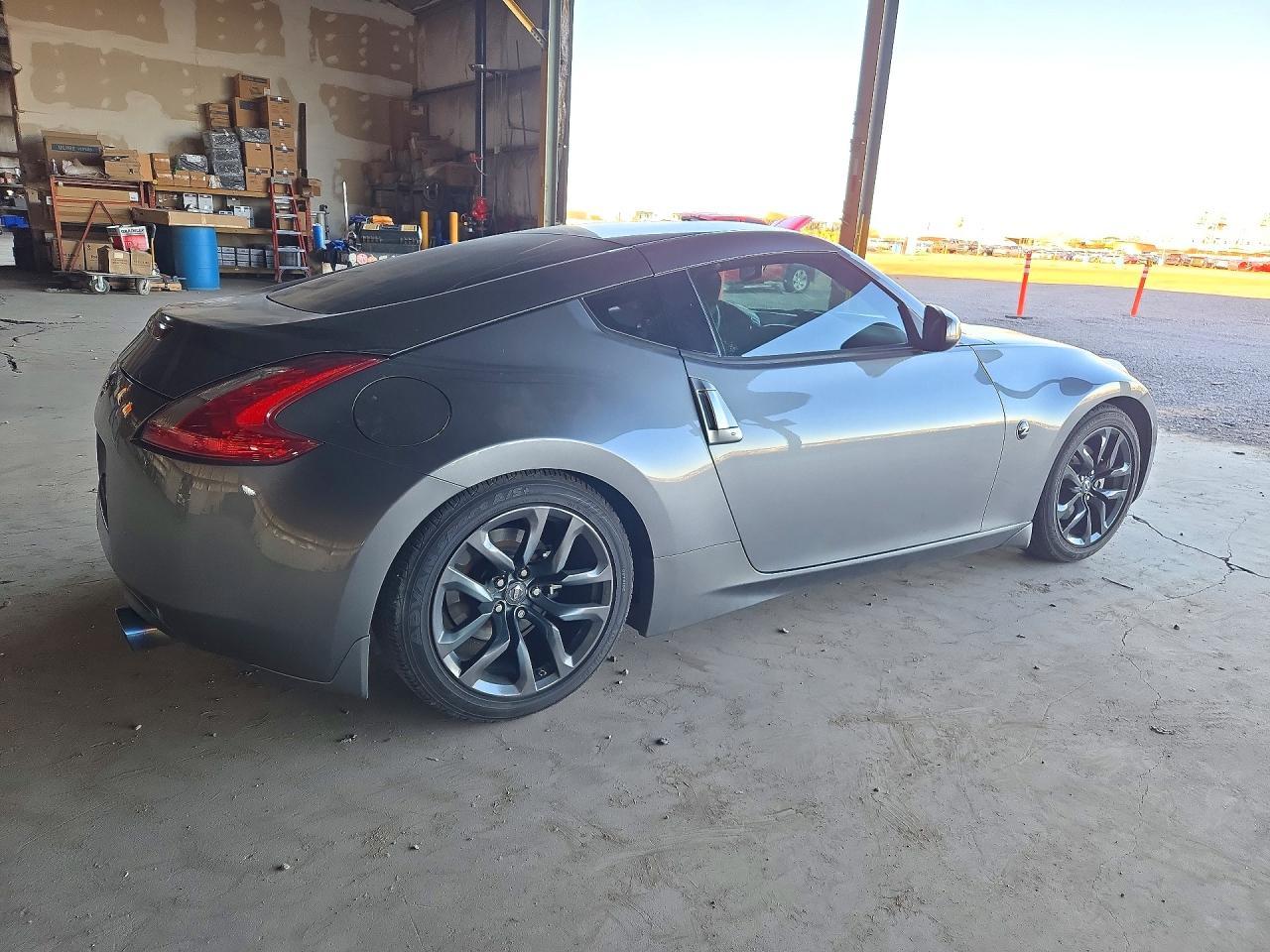 2016 Nissan 370Z Base - zdjęcie 3