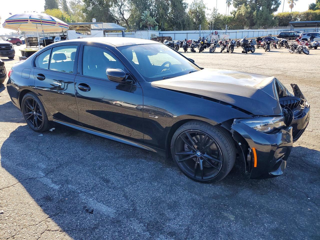 2022 BMW 330E - zdjęcie 4