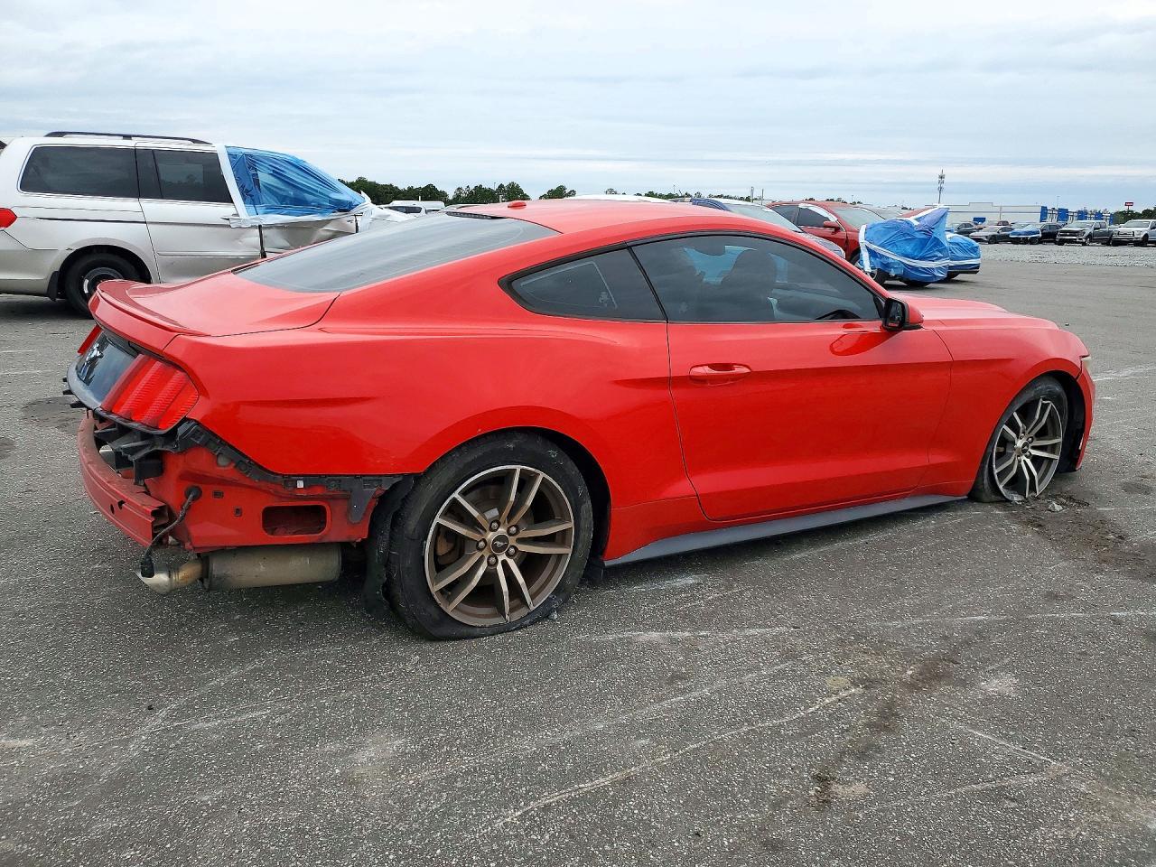 2016 Ford Mustang - zdjęcie 3