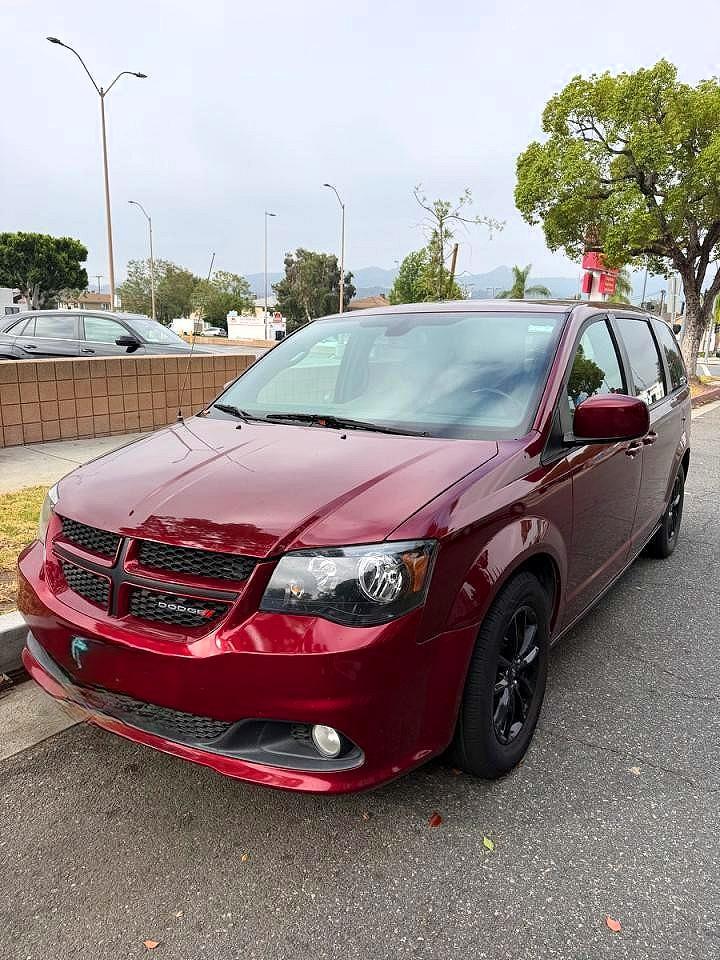2019 Dodge Grand Caravan Gt - zdjęcie 2
