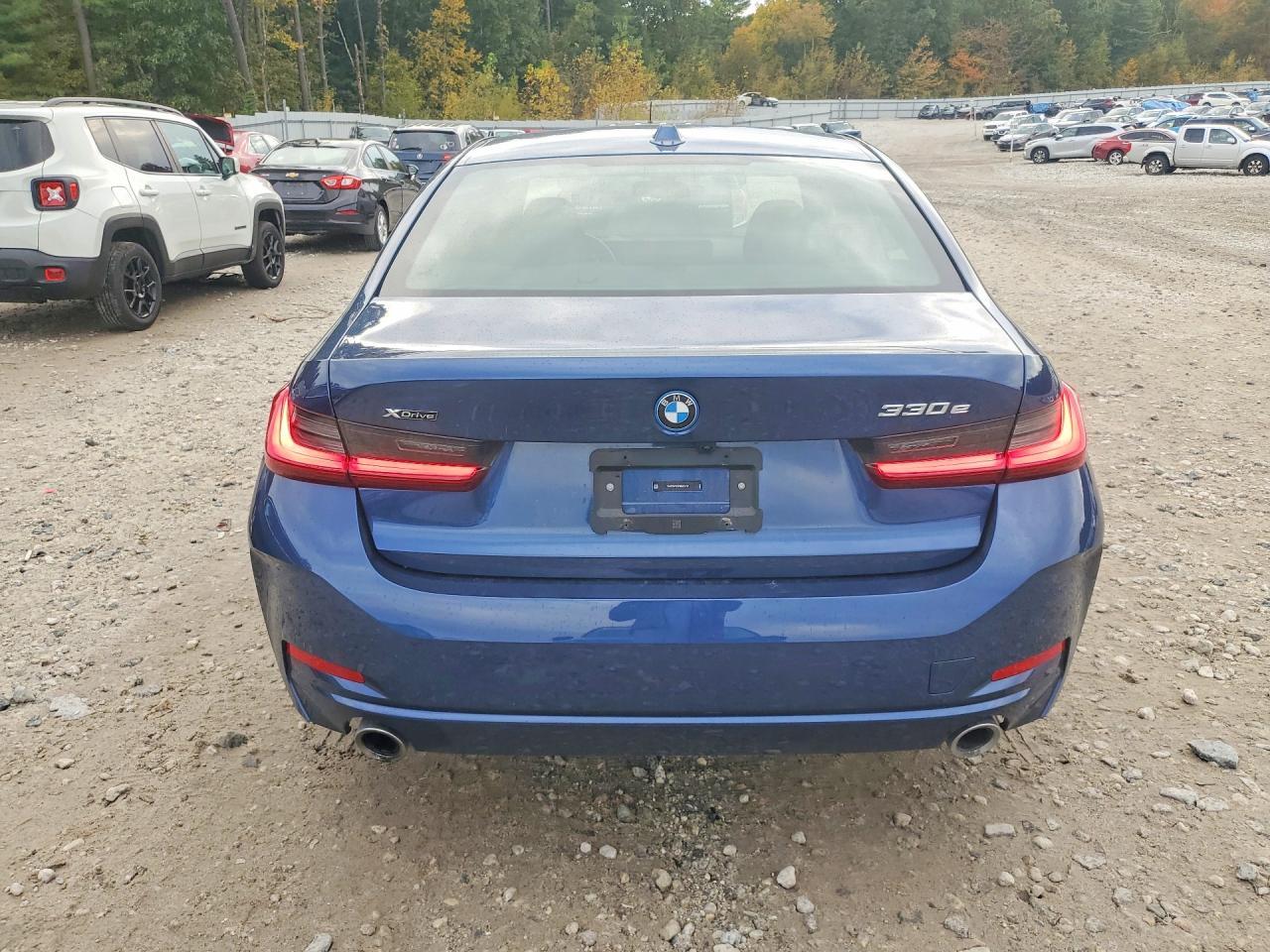 2024 BMW Seria 3 330e - zdjęcie 6
