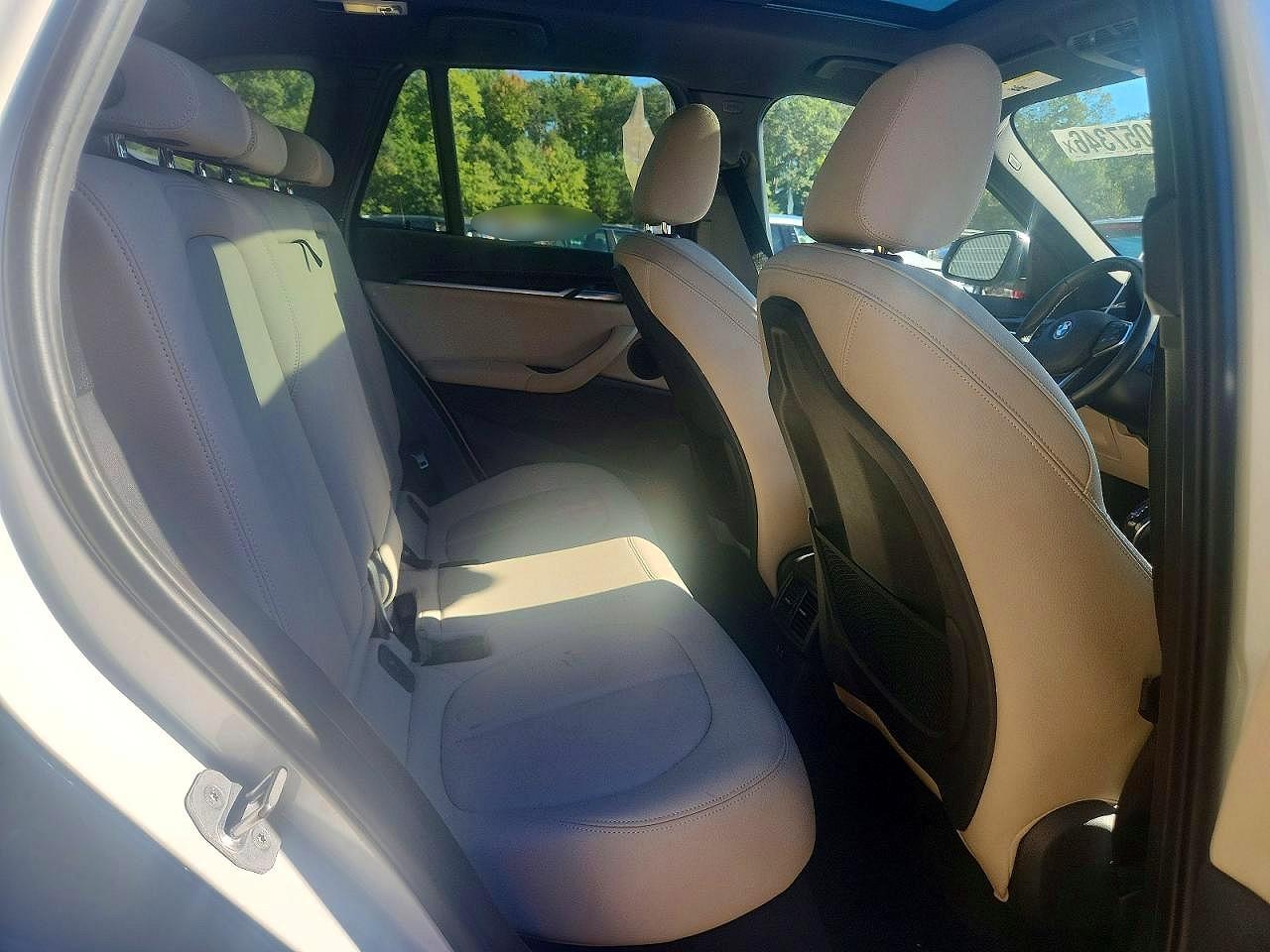 2020 BMW X1 xDrive28I - zdjęcie 11
