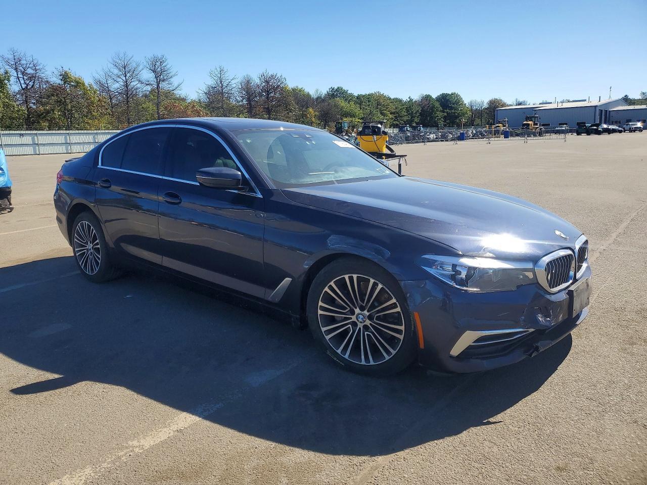 2019 BMW Seria 5 530i - zdjęcie 4