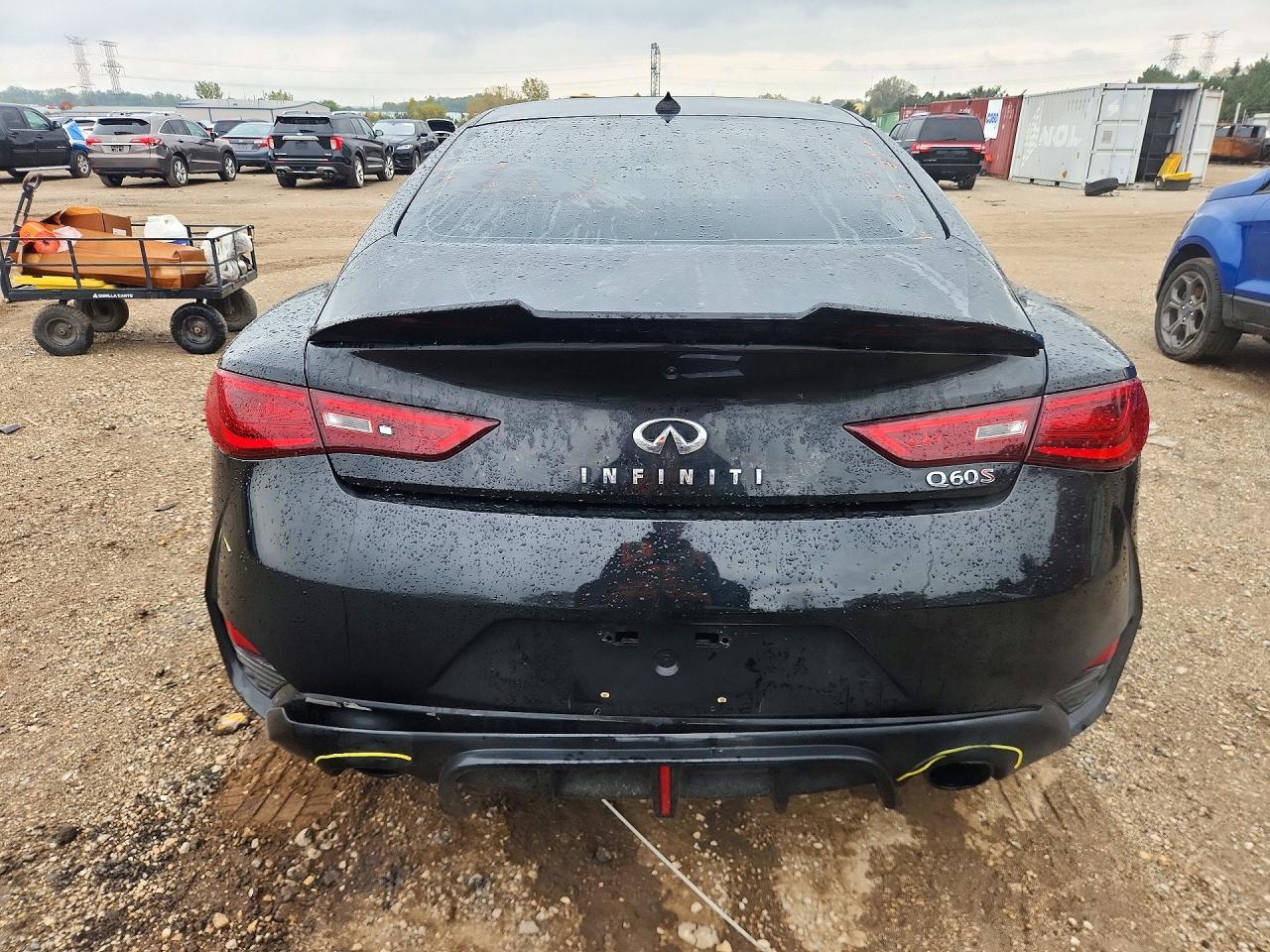 2018 Infiniti Q60 Red Sport 400 - zdjęcie 6