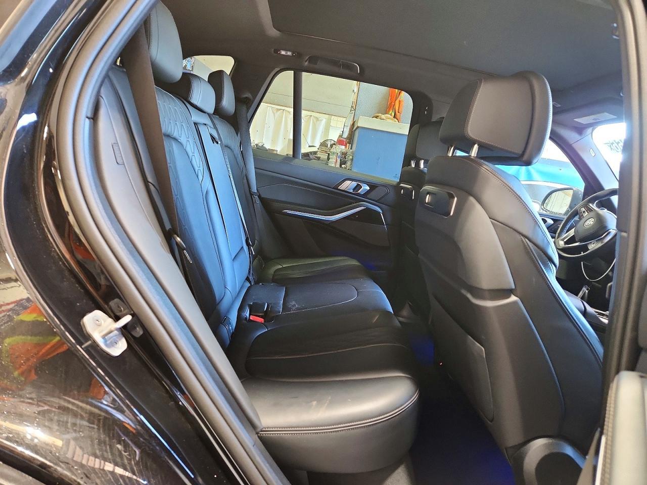 2025 BMW X5 xDrive50E - zdjęcie 11