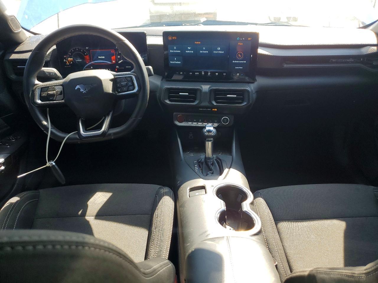 2024 Ford Mustang - zdjęcie 8