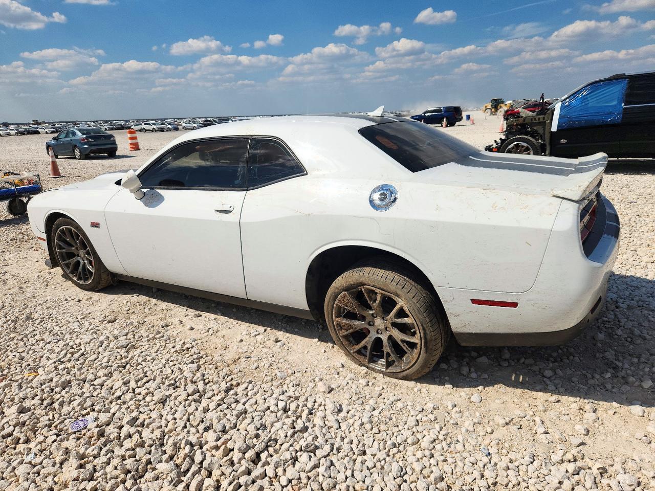 2015 Dodge Challenger Srt 392 - zdjęcie 2