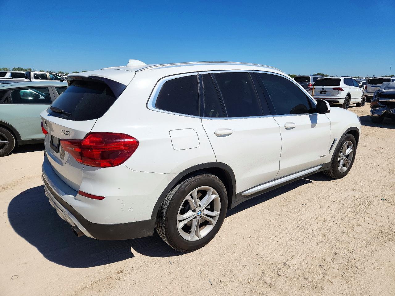 2018 BMW X3 xDrive30I - zdjęcie 3