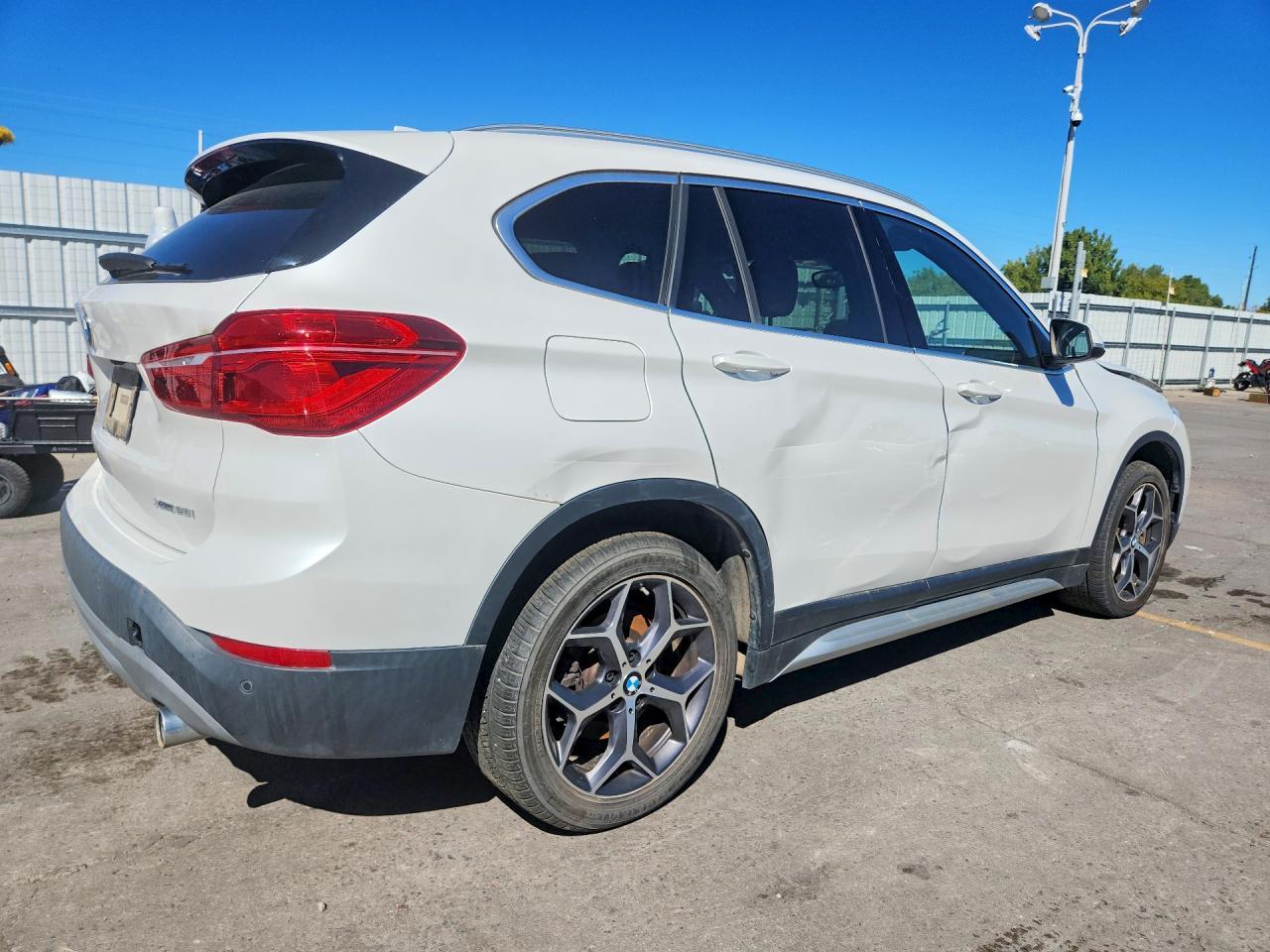 2018 BMW X1 xDrive28I - zdjęcie 3