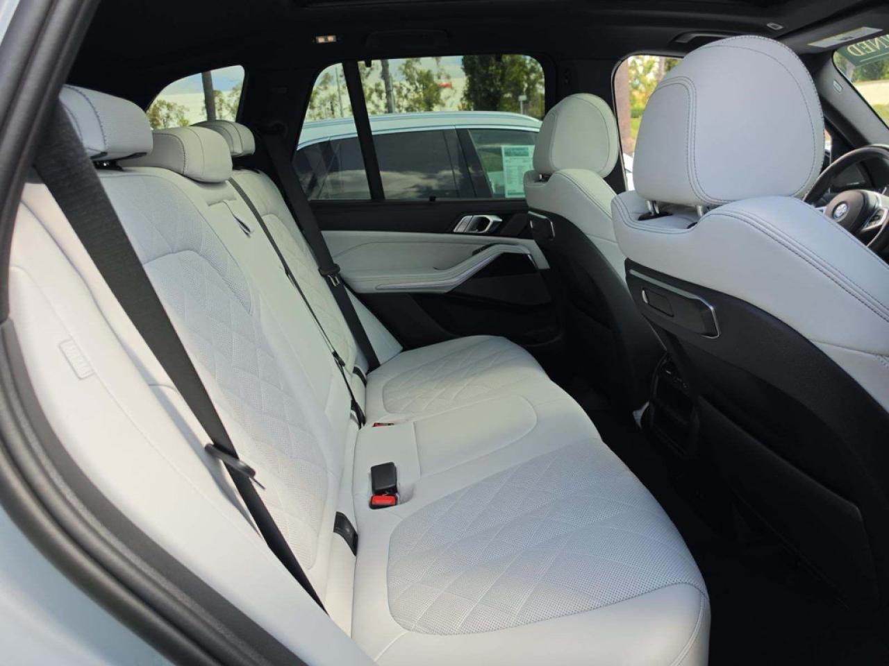 2024 BMW X5 xDrive50E - zdjęcie 6