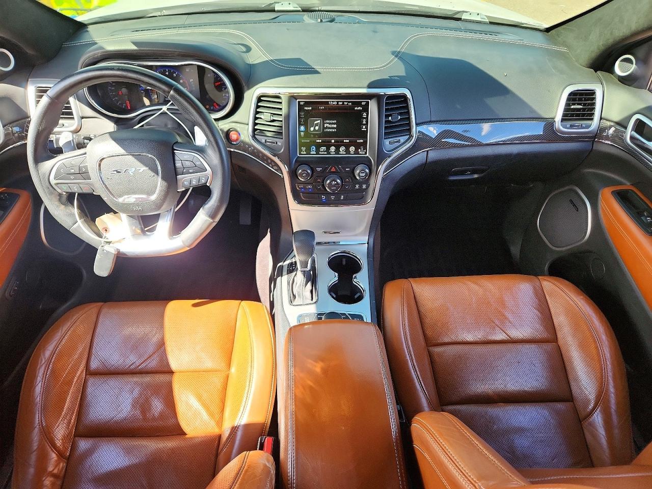 2016 Jeep Grand Cherokee Srt-8 - zdjęcie 8