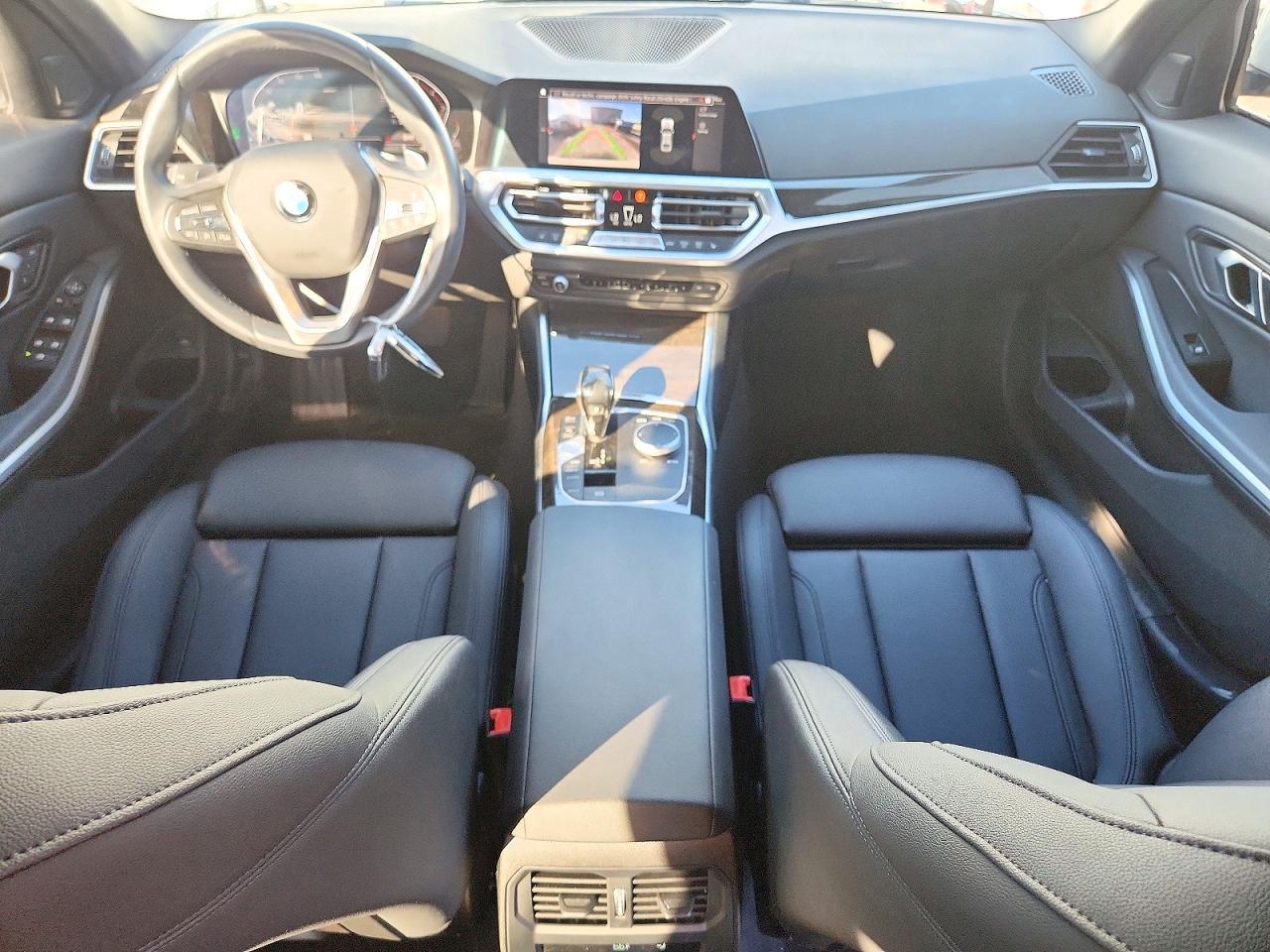 2020 BMW 330I - zdjęcie 8