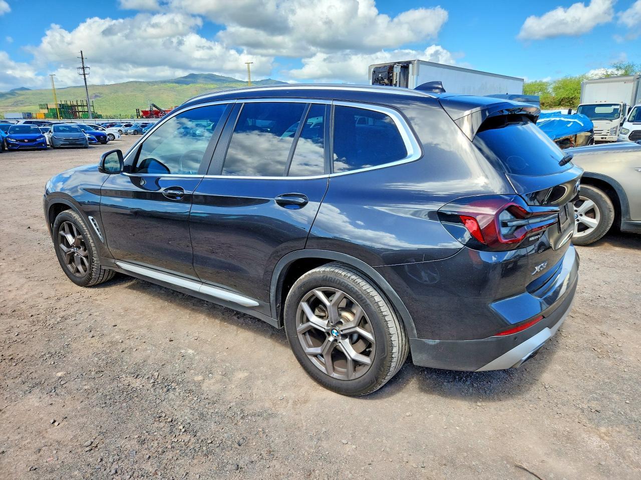 2023 BMW X3 xDrive30I - zdjęcie 2