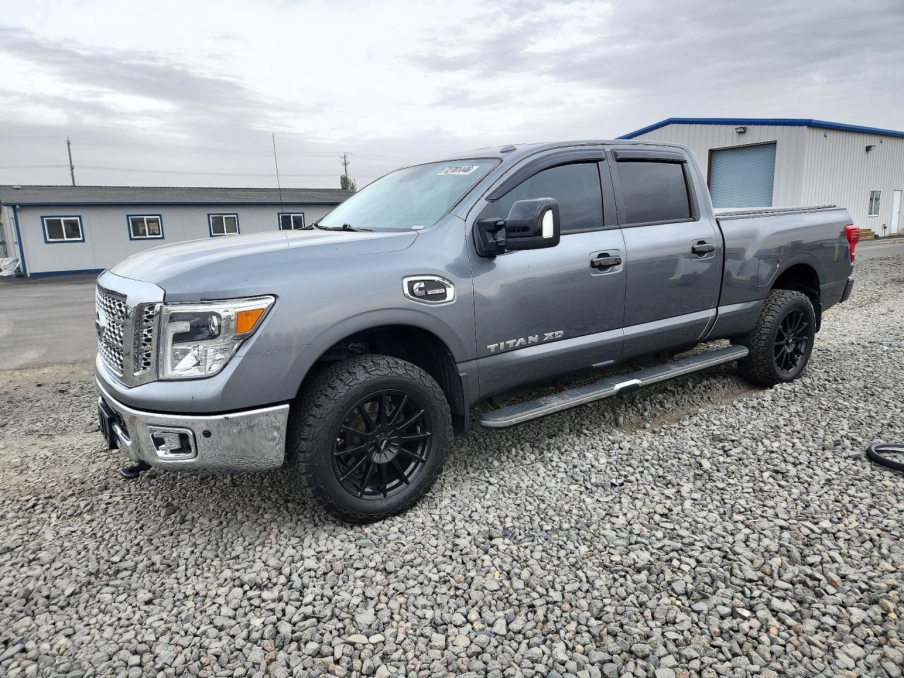 2018 Nissan Titan Xd Sl - zdjęcie główne