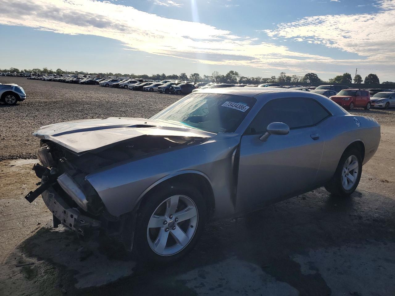 2014 Dodge Challenger Sxt - zdjęcie główne