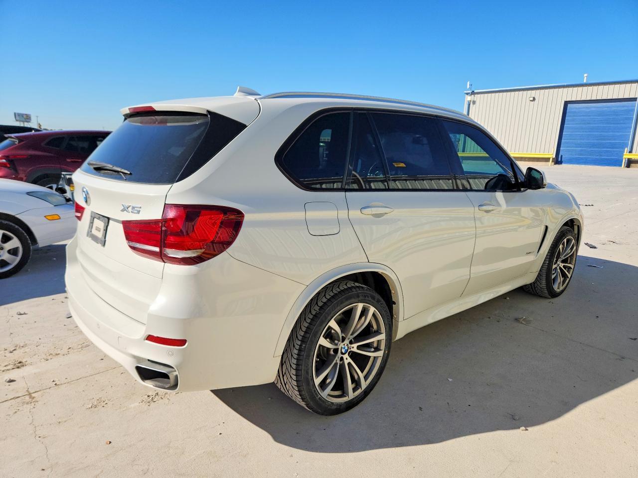 2016 BMW X5 xDrive35I - zdjęcie 3