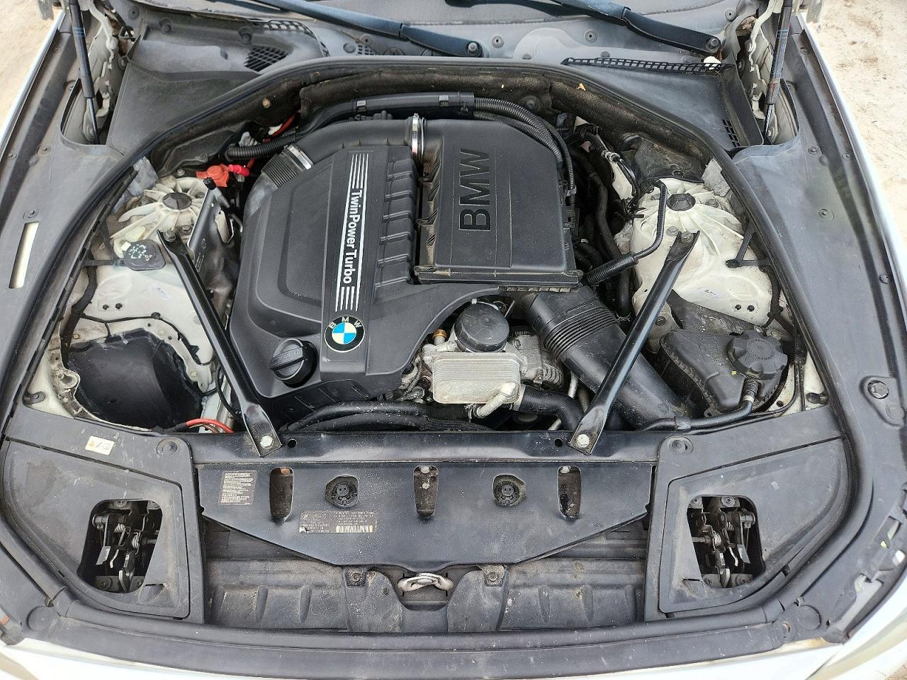 2014 BMW 535 I - zdjęcie 11