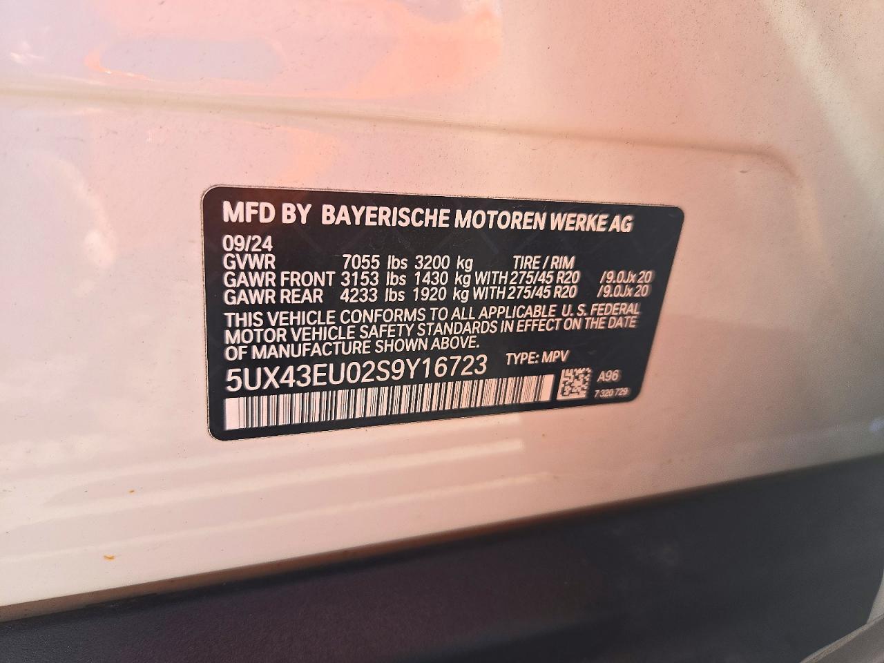 2025 BMW X5 xDrive50E - zdjęcie 13