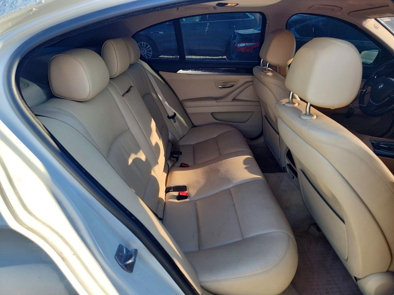 2015 BMW Seria 5 535i - zdjęcie 10