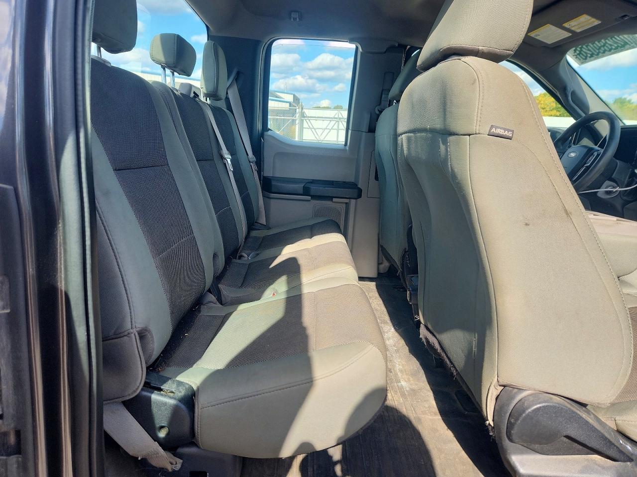 2015 Ford F150 Super Cab - zdjęcie 10