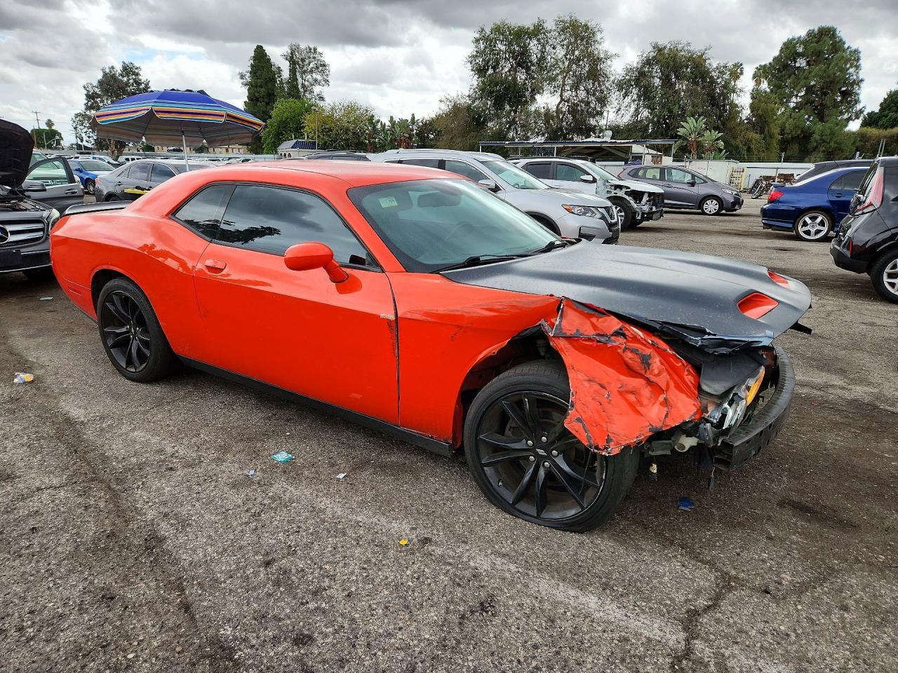 2017 Dodge Challenger Sxt - zdjęcie 4