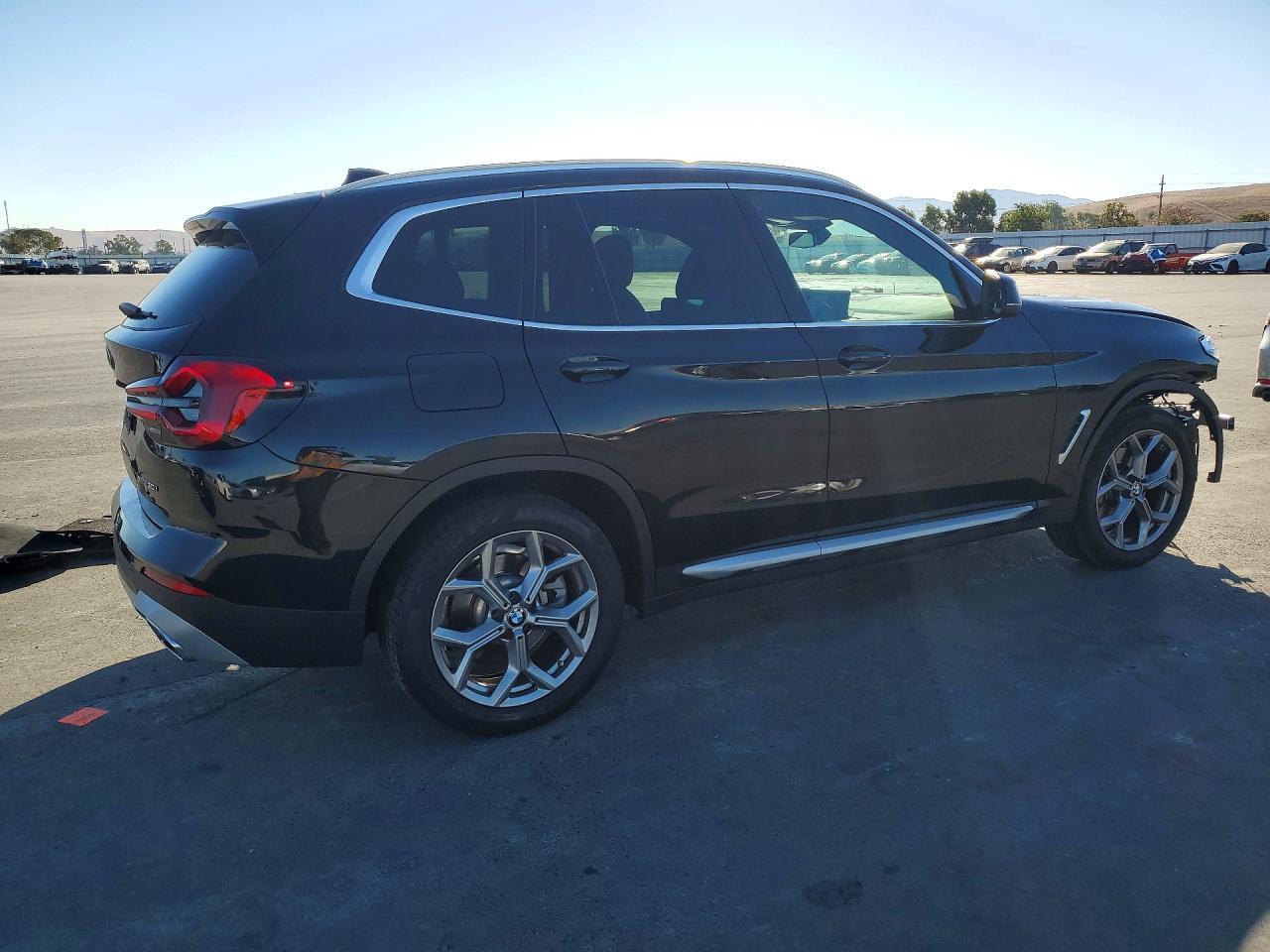 2024 BMW X3 xDrive30I - zdjęcie 3