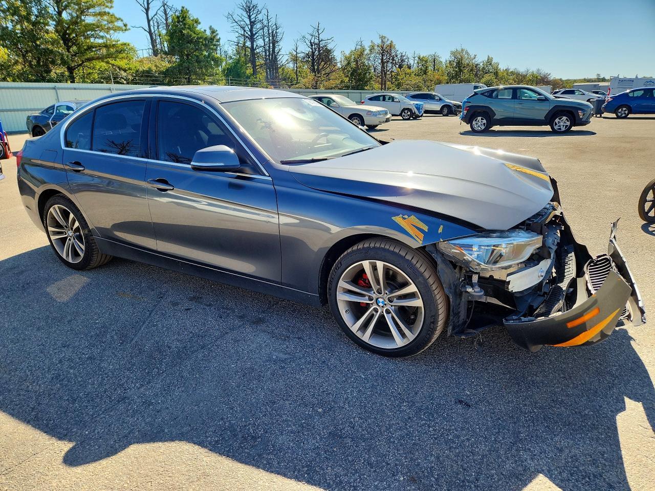 2017 BMW 330 I - zdjęcie 4