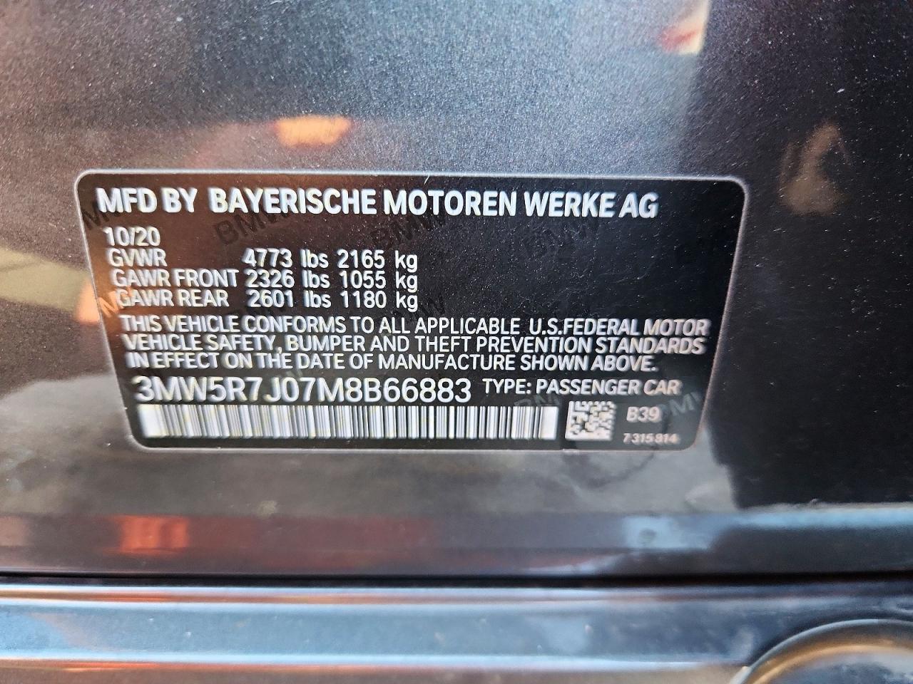 2021 BMW Seria 3 330i - zdjęcie 13