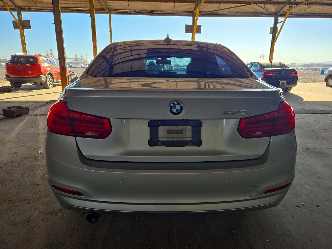 2018 BMW 320 I - zdjęcie 6