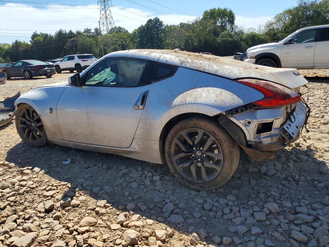 2018 Nissan 370Z Touring - zdjęcie 2