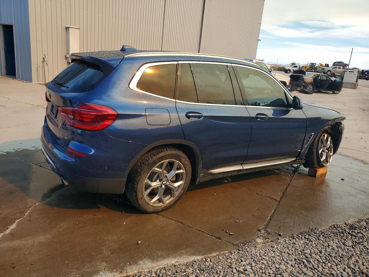2020 BMW X3 Sdrive30I - zdjęcie 3