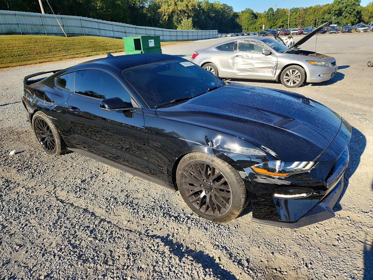 2020 Ford Mustang Gt - zdjęcie 4