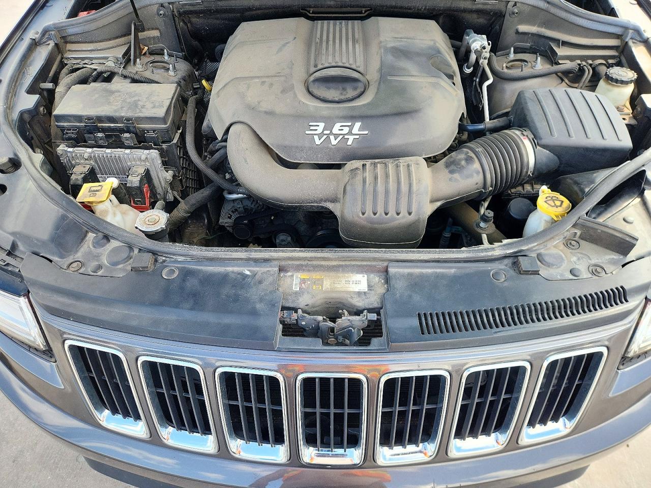 2014 Jeep Grand Cherokee Limited - zdjęcie 12