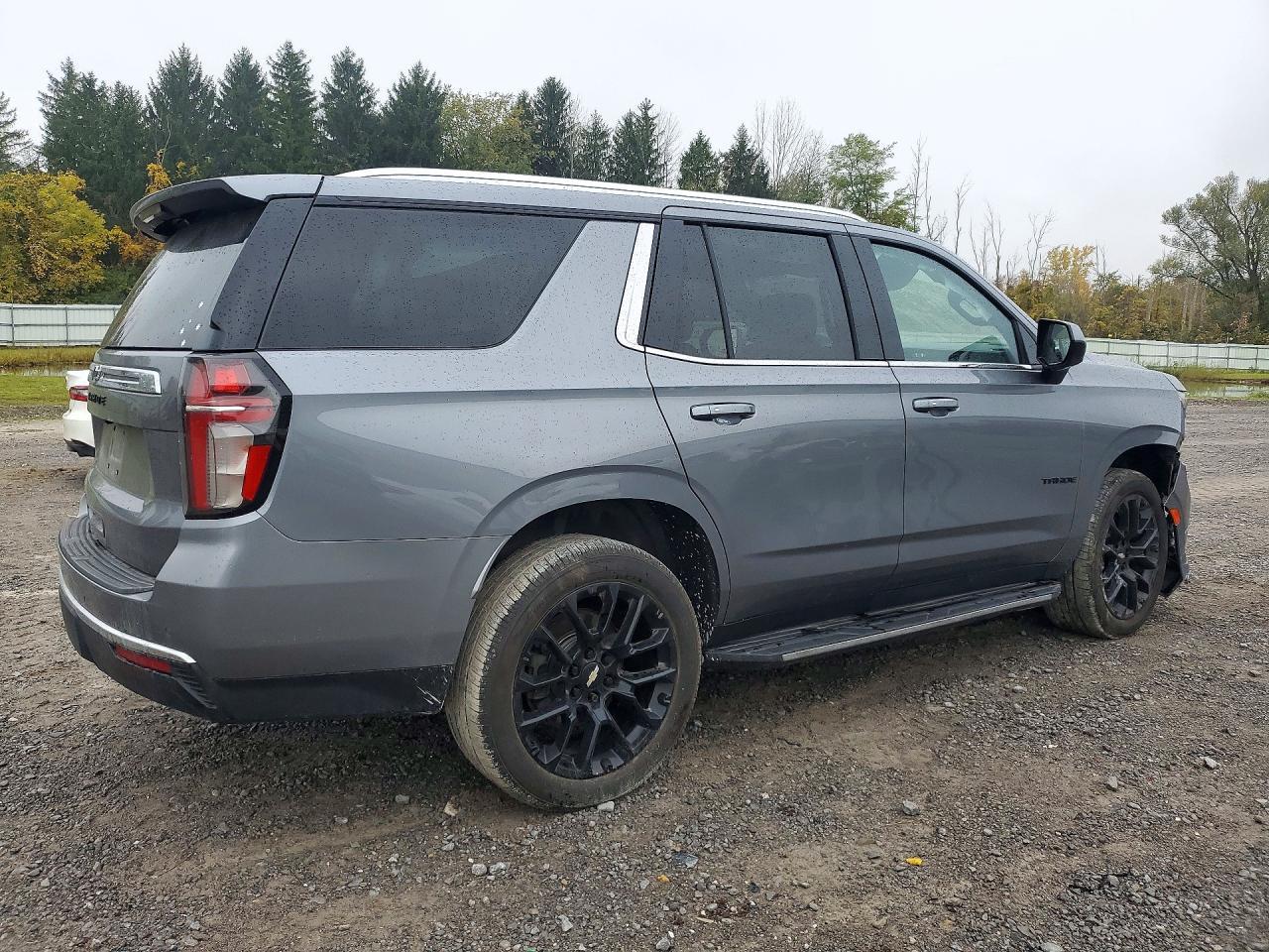2022 Chevrolet Tahoe K1500 Ls - zdjęcie 3