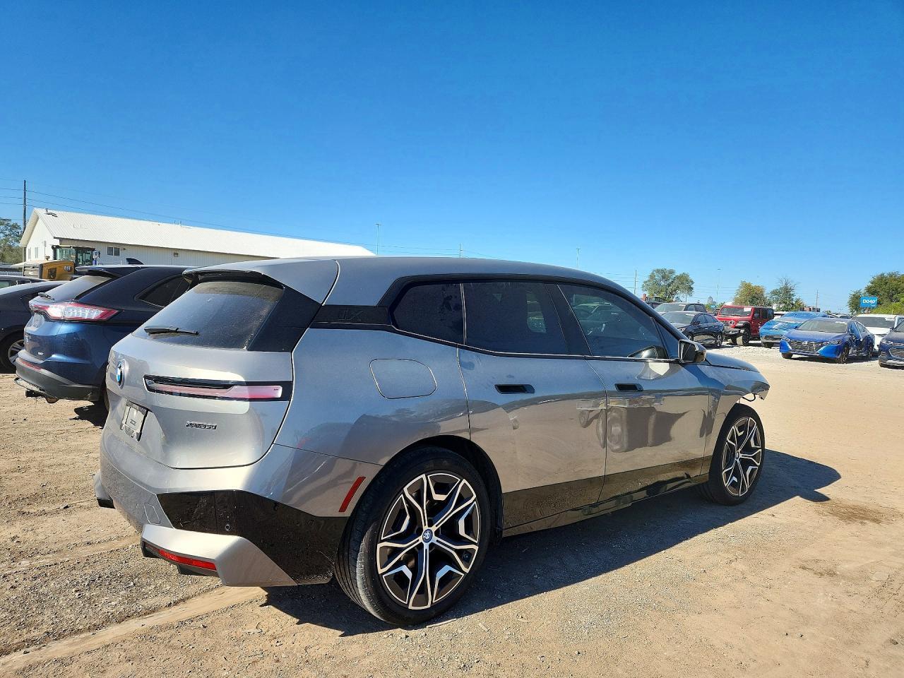 2025 BMW Ix xDrive50 - zdjęcie 3