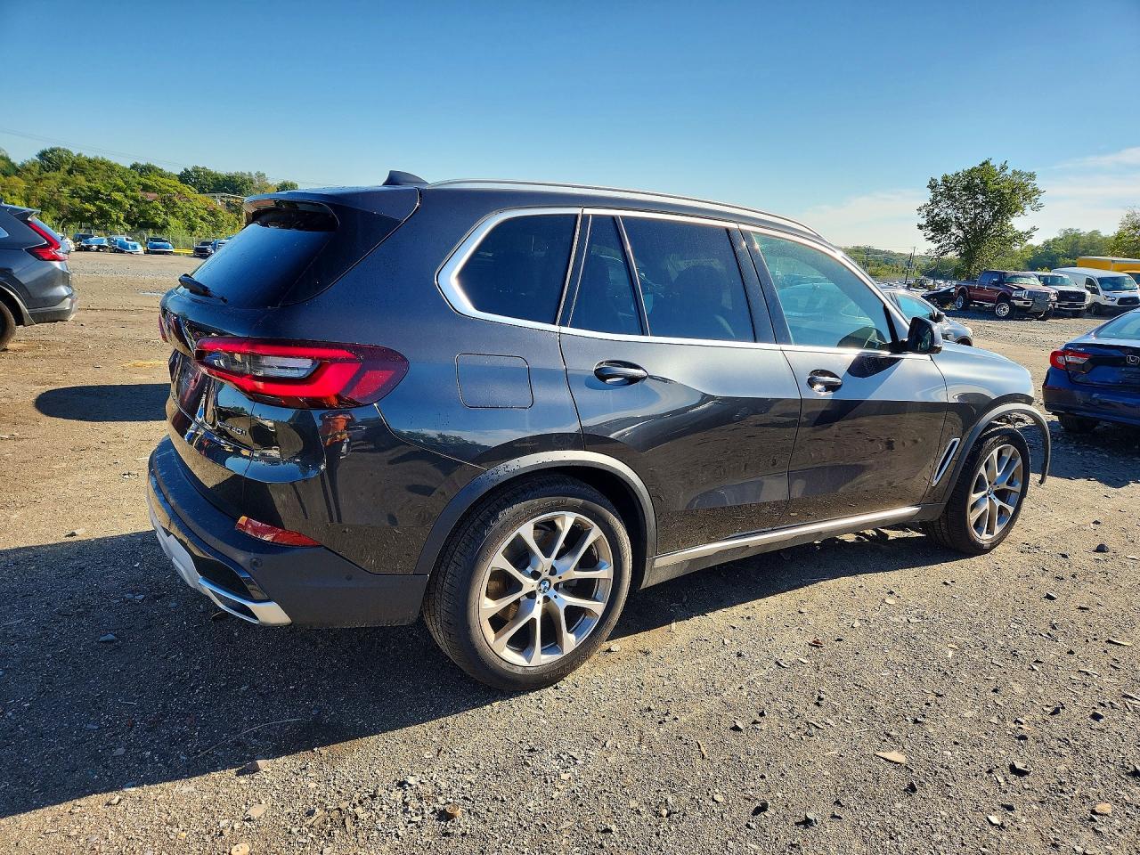 2022 BMW X5 xDrive40I - zdjęcie 3
