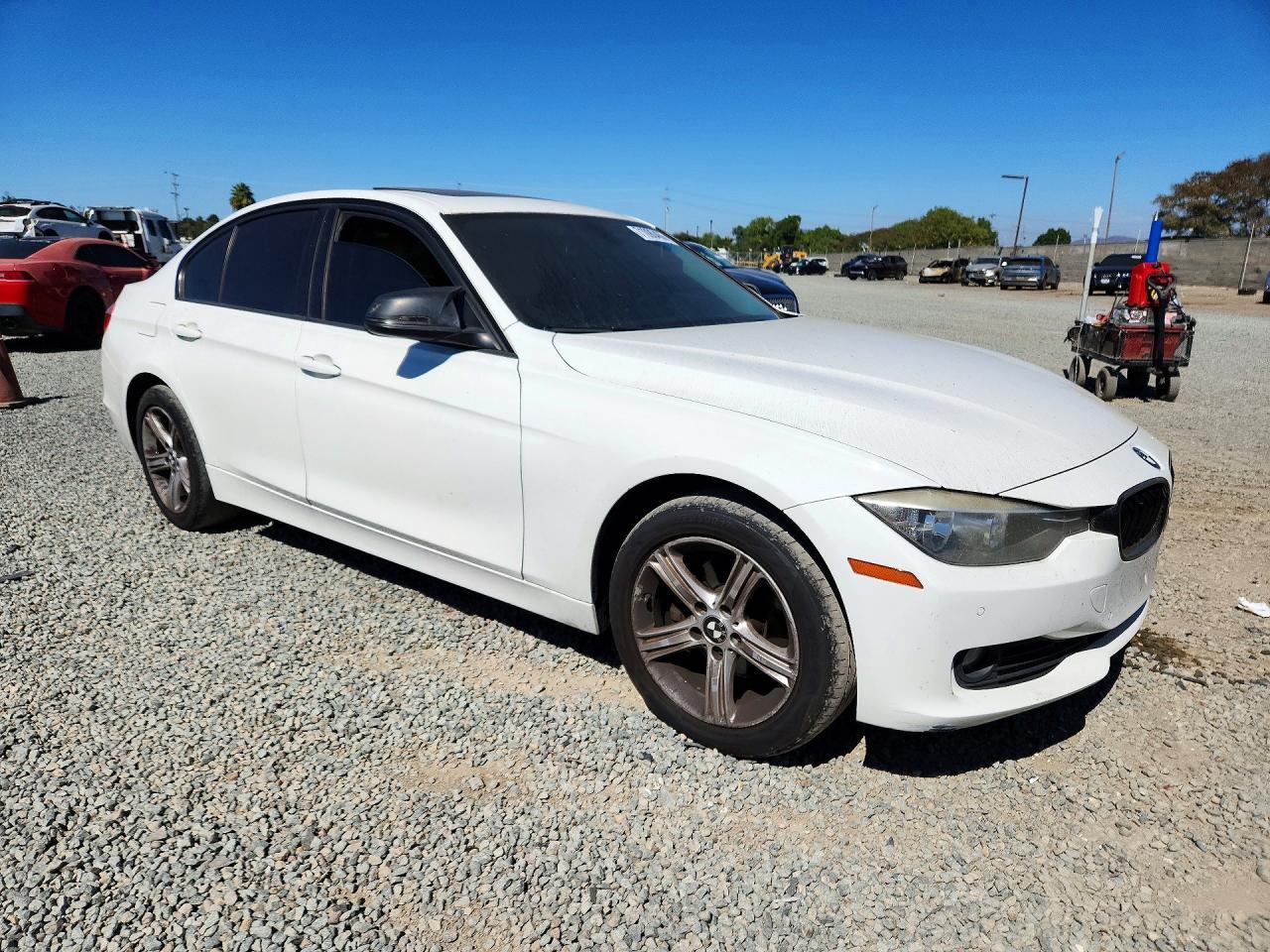 2015 BMW 320 I - zdjęcie 4