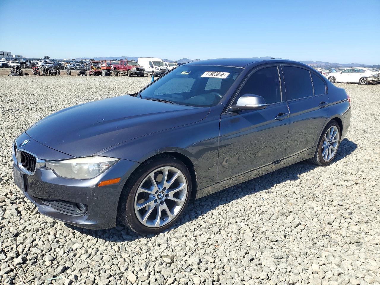 2014 BMW 320 I - zdjęcie główne