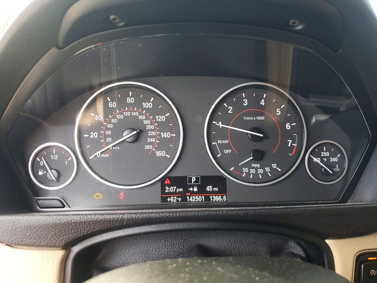 2017 BMW Seria 3 330i - zdjęcie 9