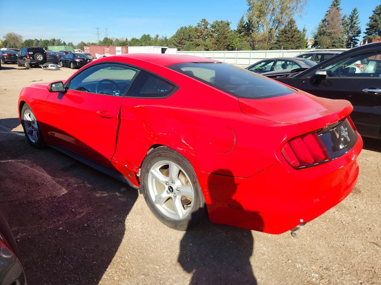 2015 Ford Mustang - zdjęcie 2
